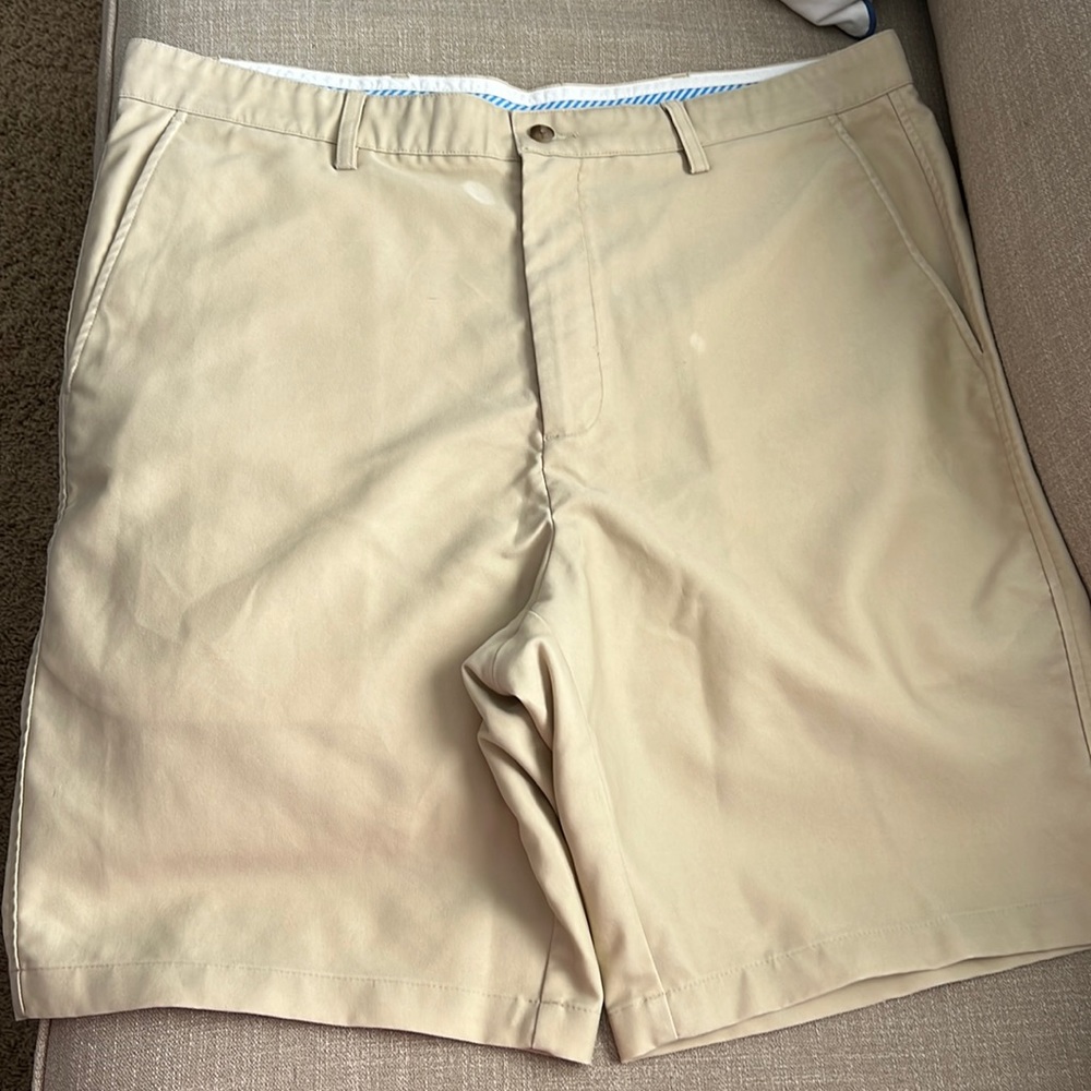 Mens Footjoy khaki golf shorts size 40